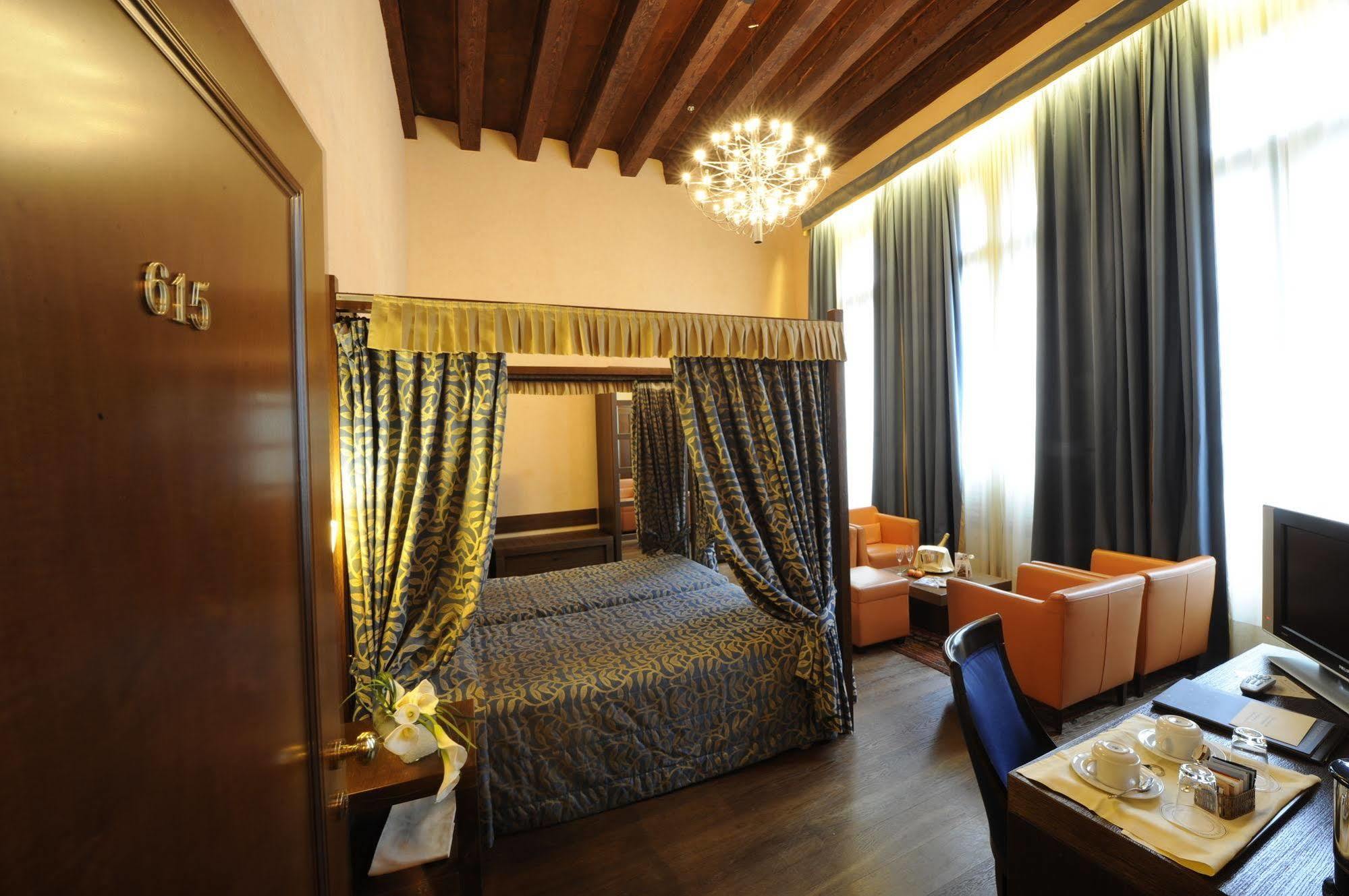 ปาลัซโซ เซลวาเดโก Hotel เวนิส ห้อง รูปภาพ